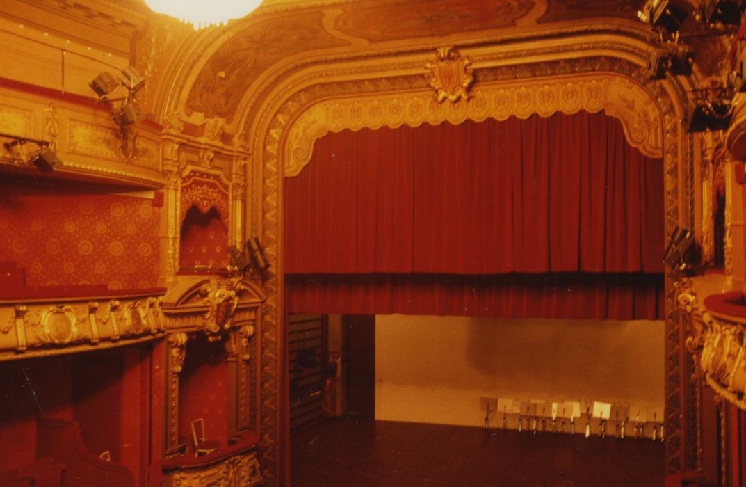 Théâtre : Scène, vue générale