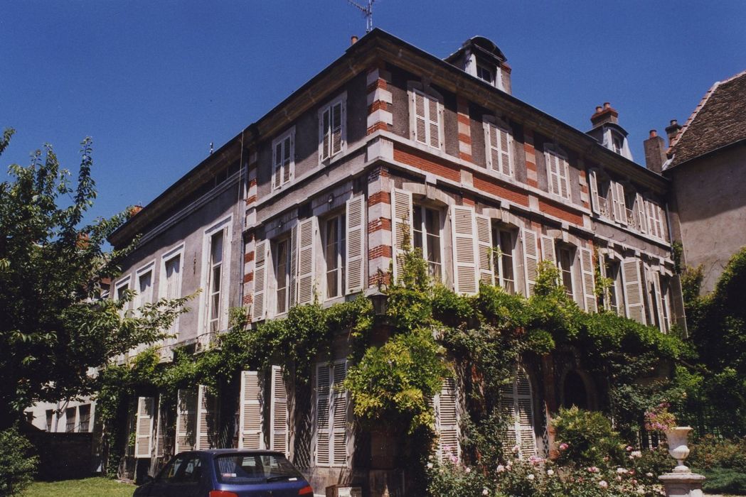 Hôtel Denon : Façades sud et ouest, vue générale