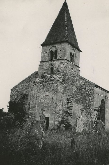 Eglise (ancienne) : Façade occidentale, vue générale