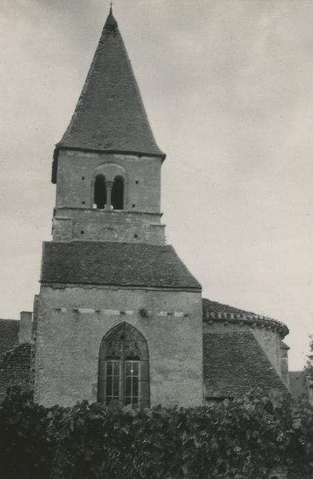 Eglise (ancienne) : Façade latérale sud, vue générale