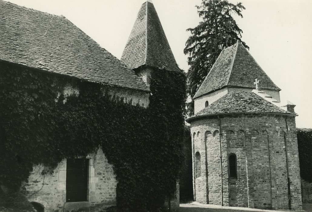 Château : Chapelle, chevet, vue générale
