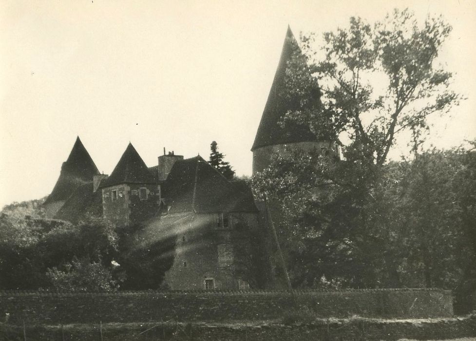 Château de Nobles : Ensemble nord-est, vue partielle