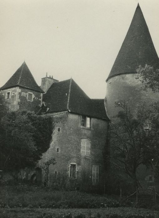 Château de Nobles : Ensemble nord-est, vue partielle