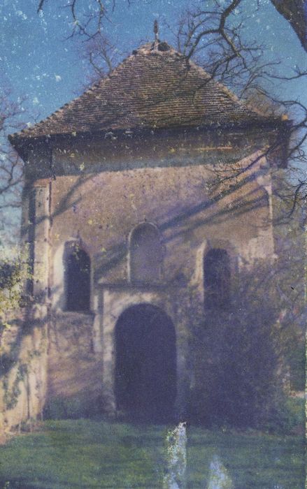 Chapelle du château de Cruzille : Façade nord, vue générale