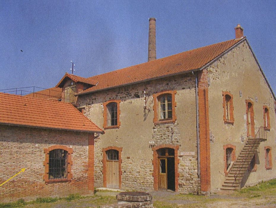 Briqueterie des Touillards-Vairet-Baudot : Bâtiment de fabrication des briques, vue partielle