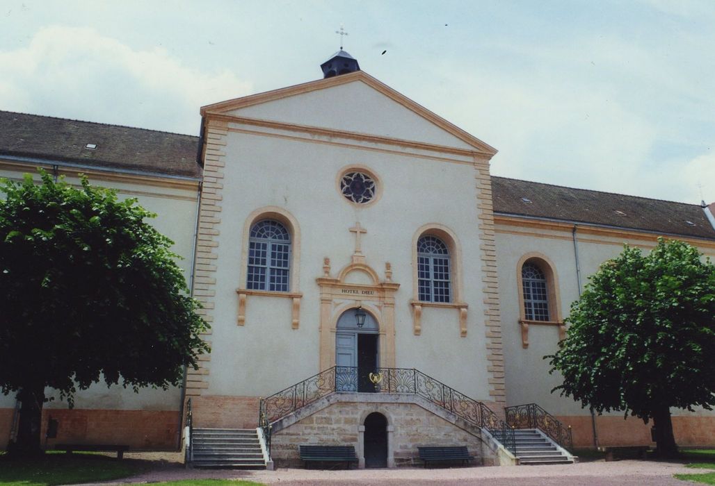 Hôpital-hospice, ancien Hôtel-Dieu : Chapelle, façade est, vue générale