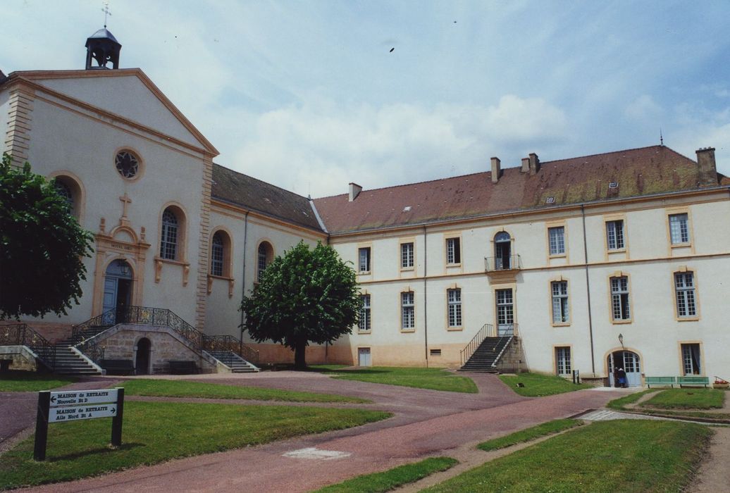 Hôpital-hospice, ancien Hôtel-Dieu : Ailes ouest et nord, façades est et sud, vue générale