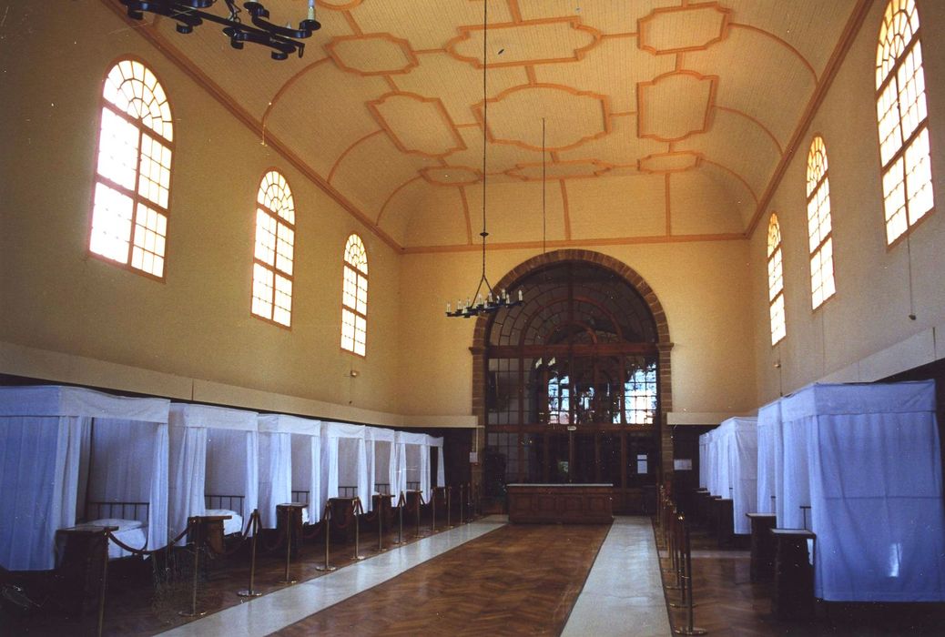 Hôpital-hospice, ancien Hôtel-Dieu : Salle Saint-Lazare ou salle des Hommes, vue générale