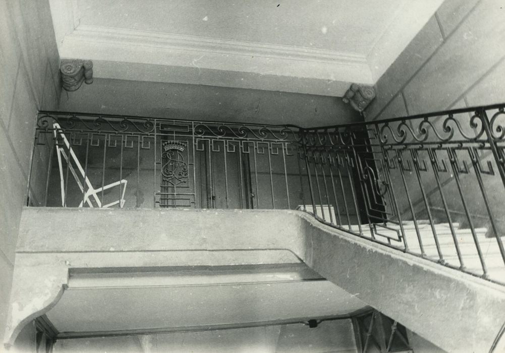 Château : Escalier d’honneur, vue partielle