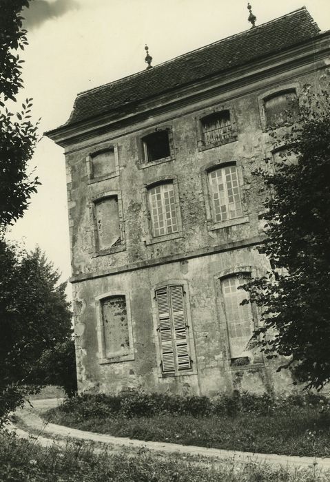 Château d'Audour : Façade ouest, vue générale