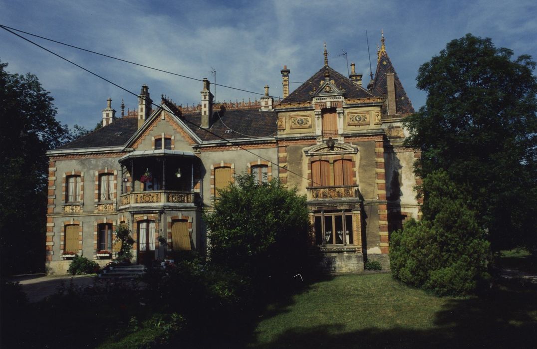 Ancienne tuilerie Perrusson : Façade est, vue générale