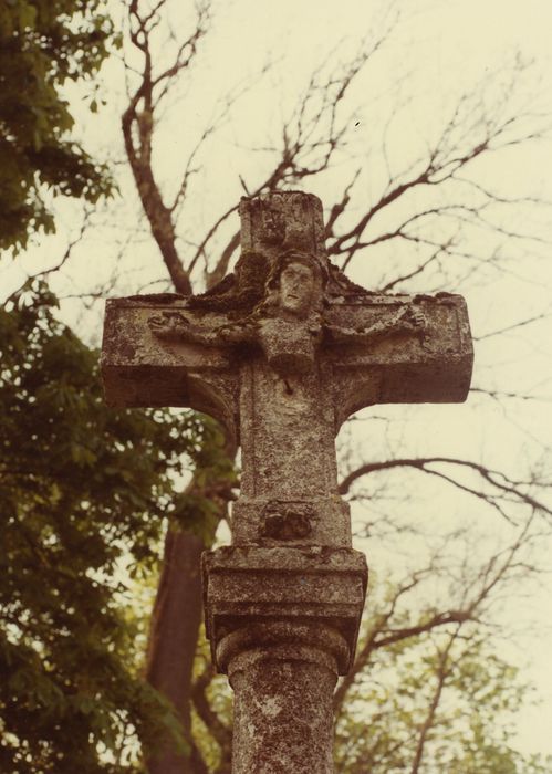 Croix, détail