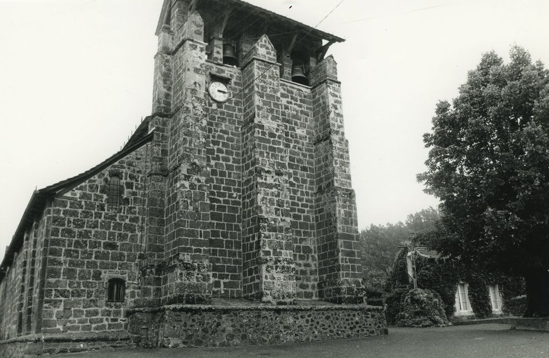 Eglise Saint-Saturnin : Façade occidentale, vue générale