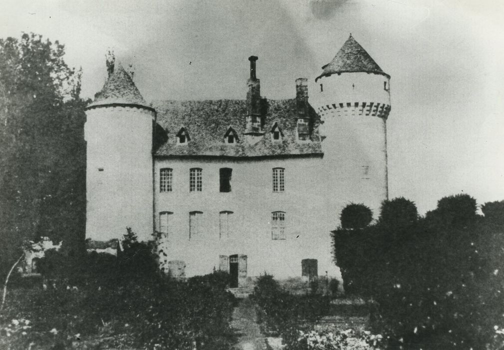 Château de Sedaiges : Façade est, vue générale