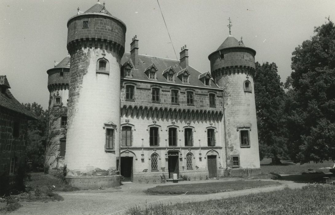 Château de Sedaiges : Façade sud, vue générale