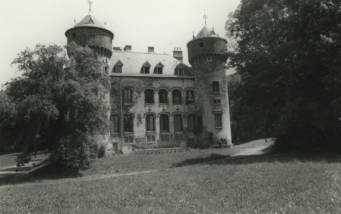 Château de Sedaiges : Façade ouest, vue générale