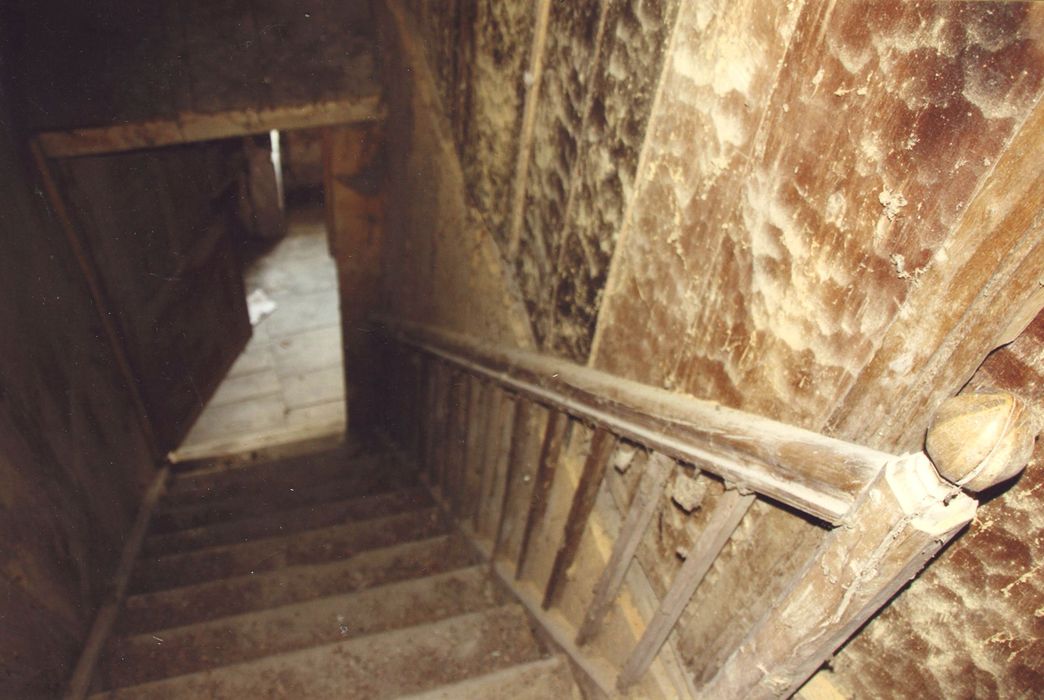 Maison Pradelle : Escalier d’accès au grenier, vue générale