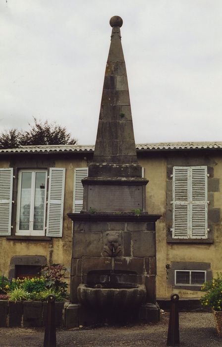 Fontaine de Monthyon, vue générale