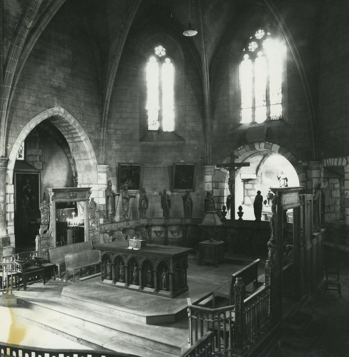 Eglise Saint-Césaire ou Saint-Sulpice : Choeur, vue générale