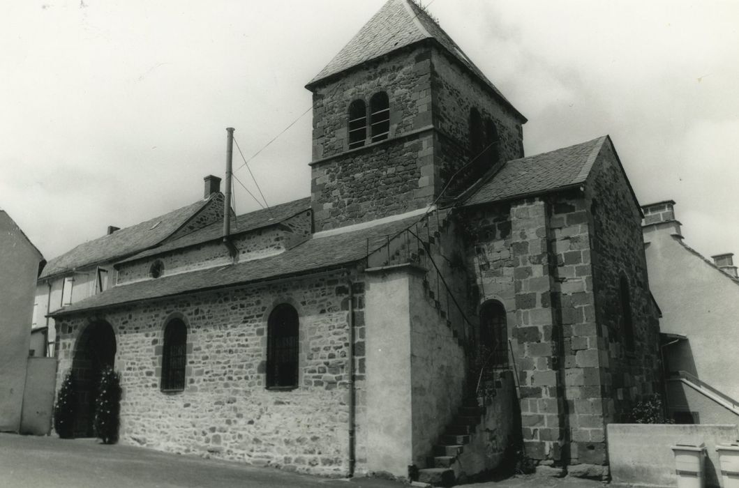 Eglise Saint-Léger : Ensemble sud-est, vue générale