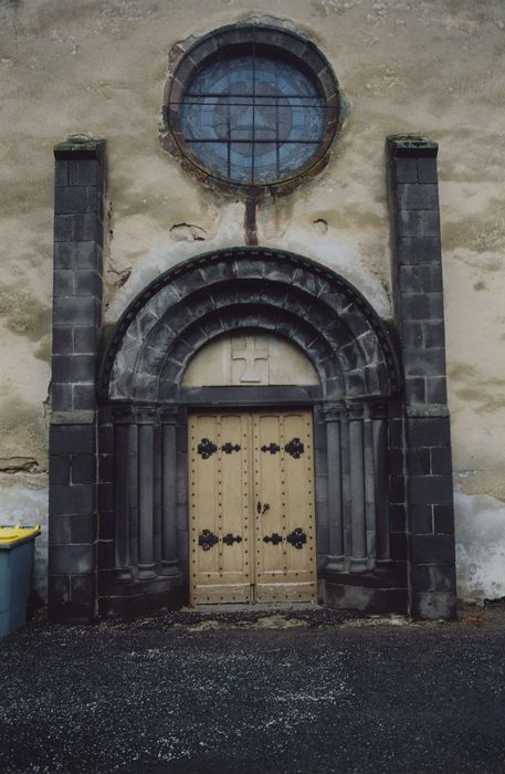 Eglise Sainte-Foix ou Sainte-Foy : Portail occidental, vue générale