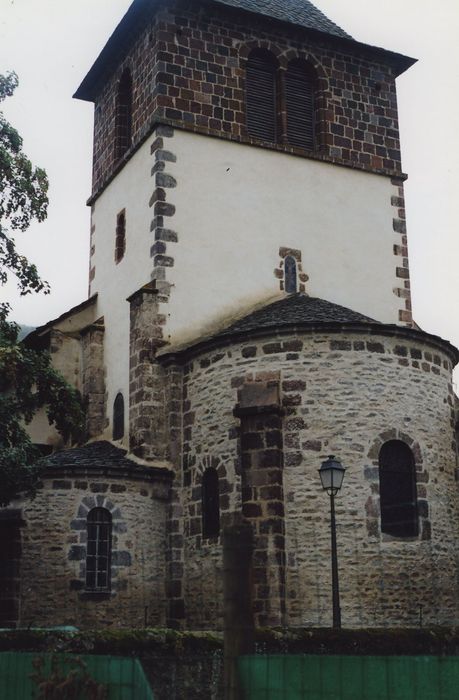 Eglise Sainte-Foix ou Sainte-Foy : Chevet, vue partielle