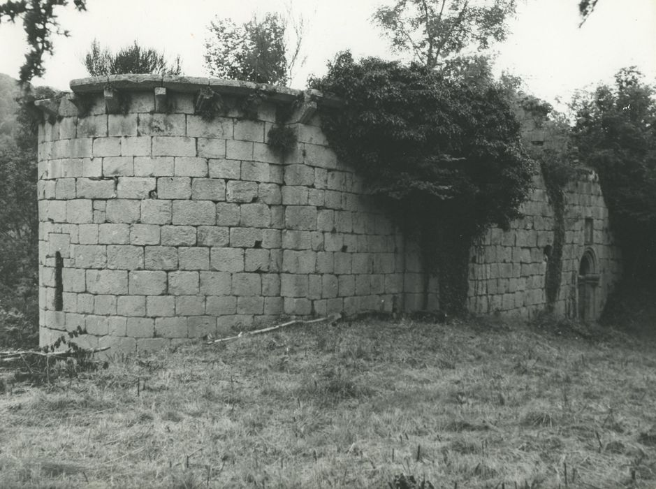 Château de Murat-la-Rabbe : Chapelle, ensemble nord-est, vue générale