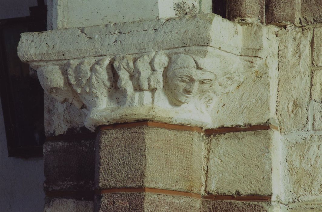 Eglise Sainte-Marie : Détail du support nord de l’arc diaphragme