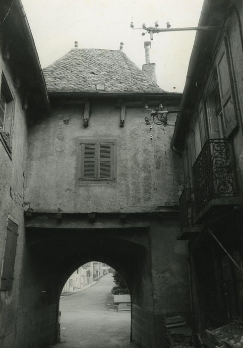 Anciennes portes : Porte Nord, élévation sud, vue générale