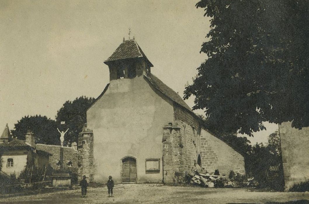 Eglise Saint-Géraud : Façade occidentale, vue générale