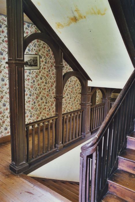 Domaine de Dilhac : Maison de maître, escalier, vue partielle