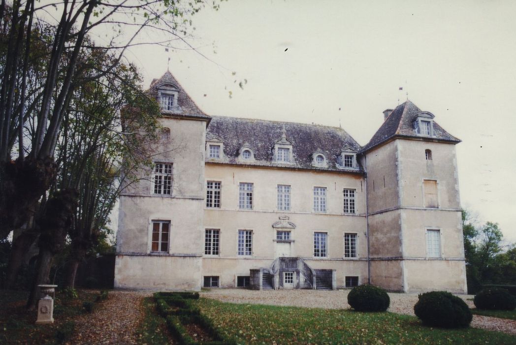 Château de Meix-Berthaud : Façade sud, vue générale