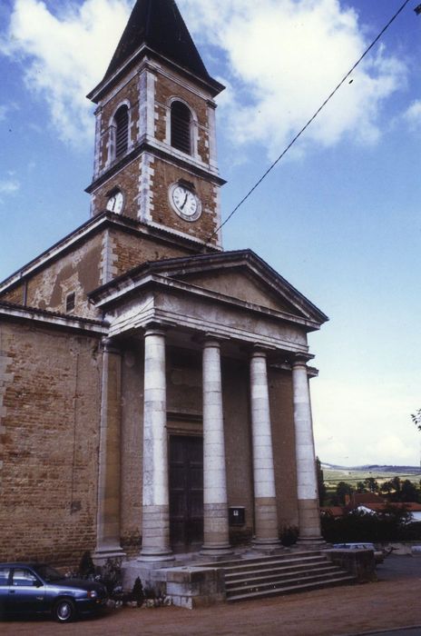 Eglise Saint-Germain : Façade est, vue générale