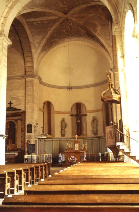 Eglise Saint-Martin : Choeur, vue générale