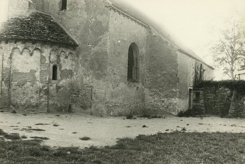 Eglise : Ensemble nord-est, vue partielle