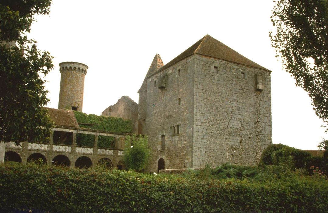 Château : Ensemble ouest, vue générale