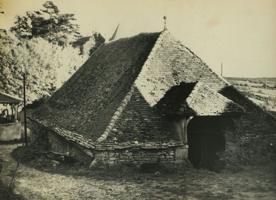 Halles de Brancion : Ensemble nord-ouest, vue générale