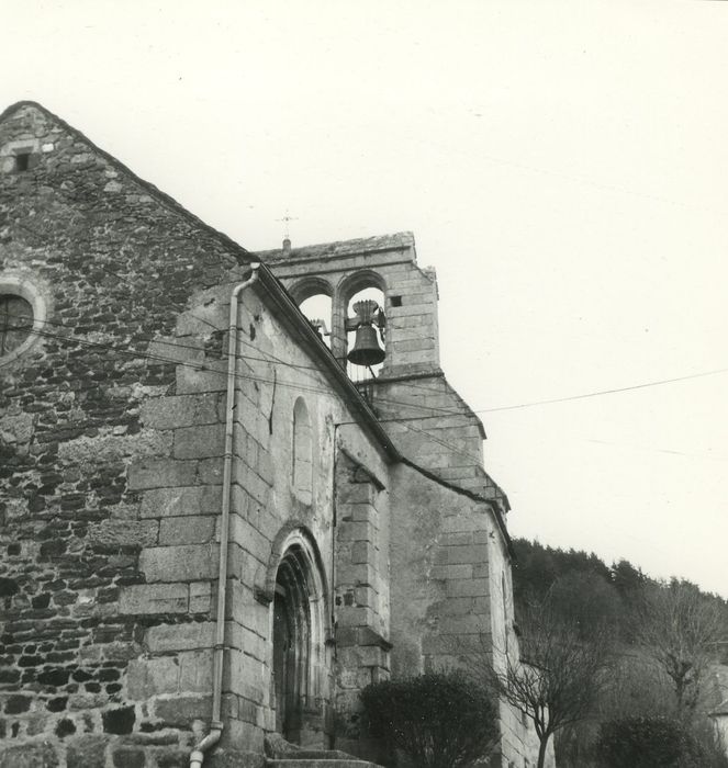 Eglise Saint-Sébastien : Façade latérale sud, vue partielle