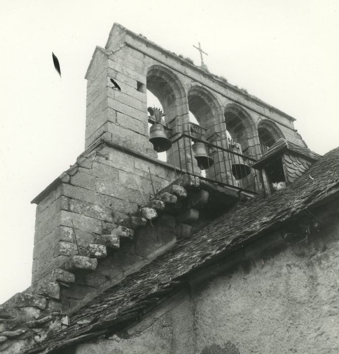 Eglise Saint-Sébastien : Clocher, vue générale