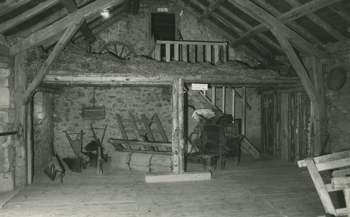 Ferme Allègre dite Maison du Paysan : Grange, vue générale