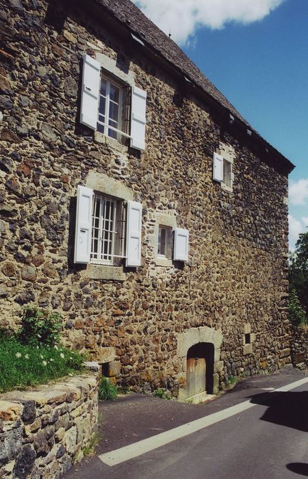 Ferme Torrette dite la Vieille Maison : Logis du fermier, façade ouest sur rue, vue partielle