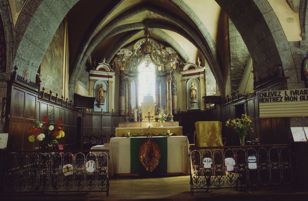 Eglise Saint-Martin : Choeur, vue générale