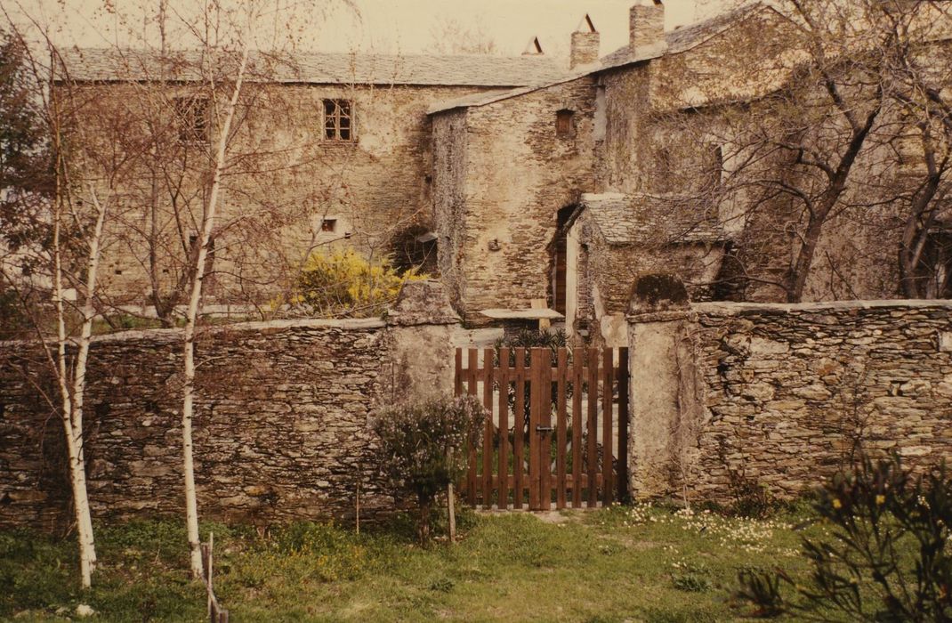 Ancien couvent Saint-Joseph : Façade nord, vue partielle