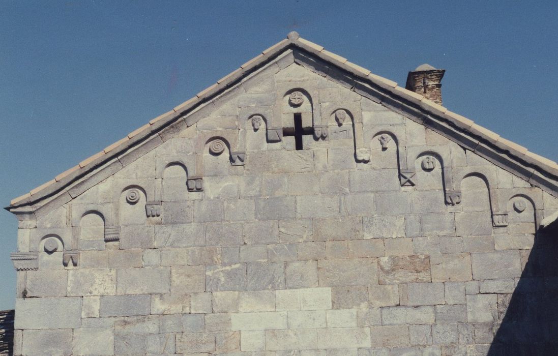 Ancien couvent Saint-Joseph : Eglise, façade occidentale, vue partielle