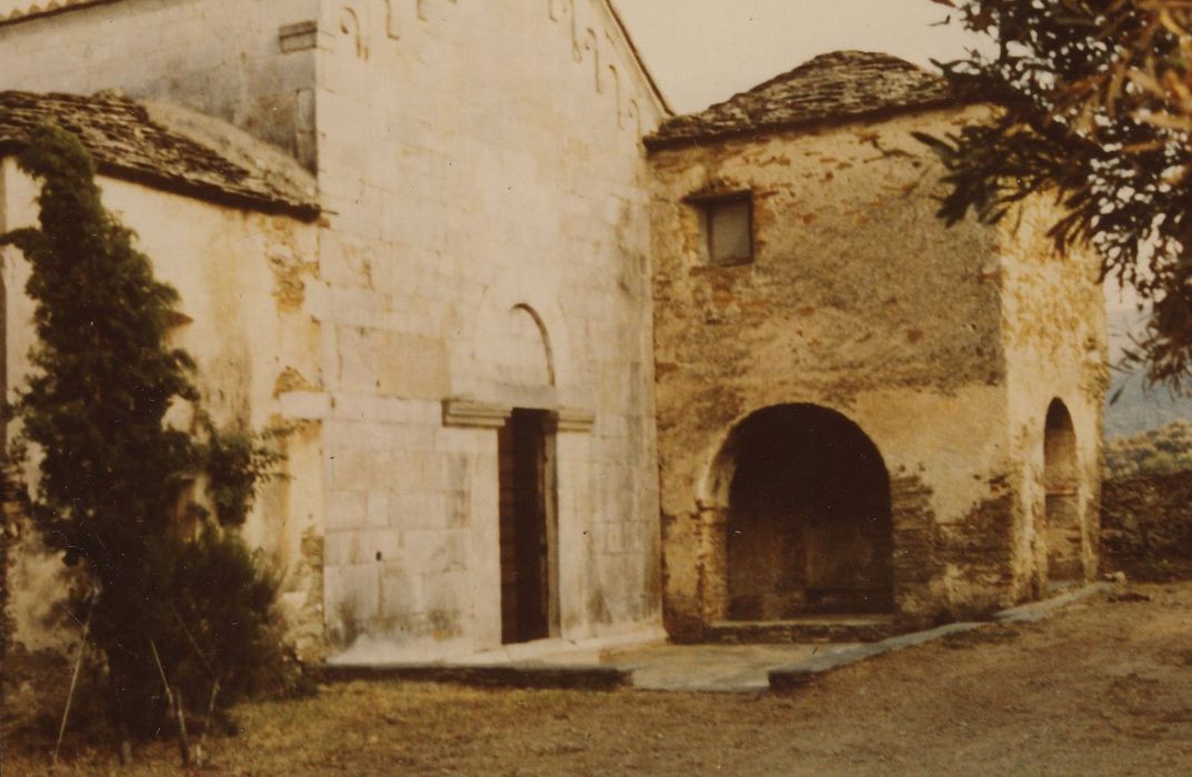 Ancien couvent Saint-Joseph : Eglise, façade occidentale, vue partielle