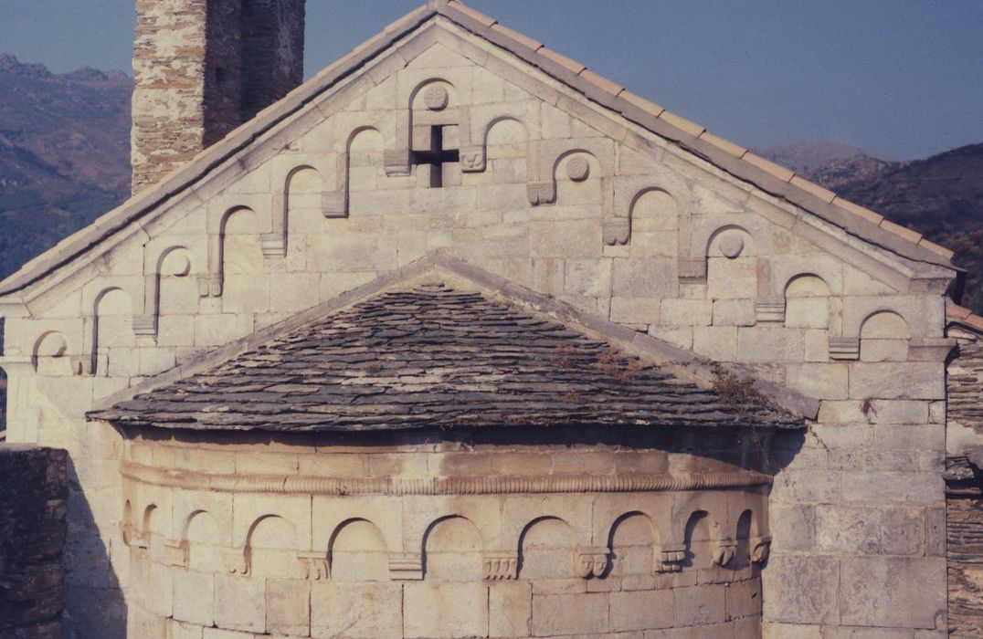 Ancien couvent Saint-Joseph : Eglise, chevet, vue partielle