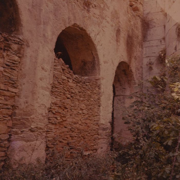 Ancien couvent Saint-Joseph : Cloître, vue partielle