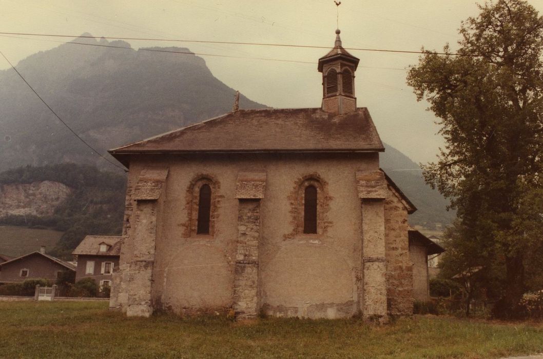 Chapelle de Flérier : Façade latérale sud, vue générale