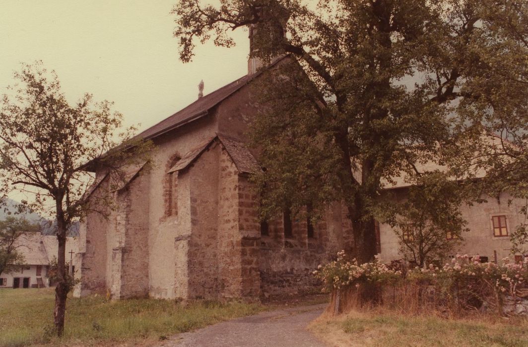 Chapelle de Flérier : Façades sud et est, vue générale