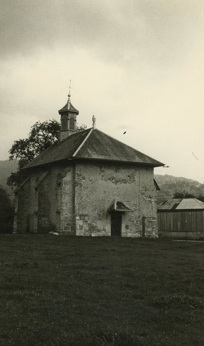 Chapelle de Flérier : Façades nord et ouest, vue générale